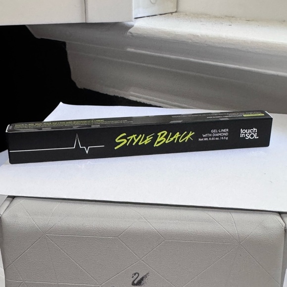 💎 Touch In Sol - Style Black Onyx Gel Liner with Diamonds - Picture 7 of 14